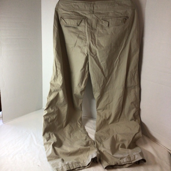 Izod convertible khaki pants - Picture 2 of 15